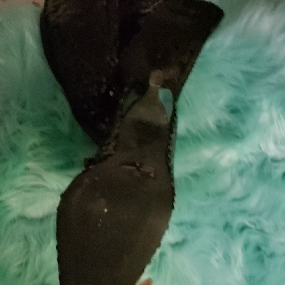 Boots - Picture 4 of 4